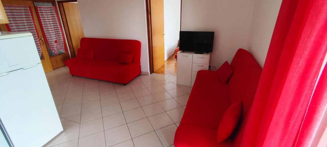 Apartmani Kevric Novi Vinodolski Buitenkant foto
