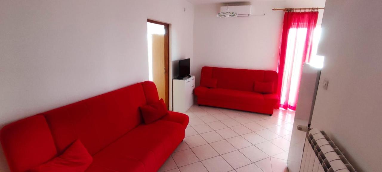 Apartmani Kevric Novi Vinodolski Buitenkant foto