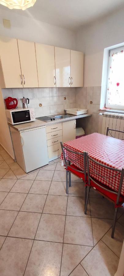 Apartmani Kevric Novi Vinodolski Buitenkant foto