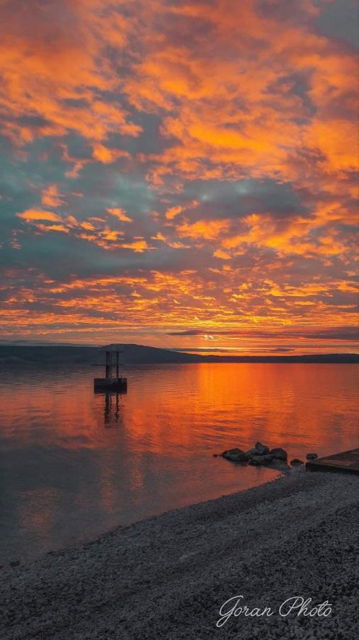 Apartmani Kevric Novi Vinodolski Buitenkant foto