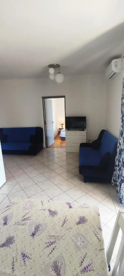 Apartmani Kevric Novi Vinodolski Buitenkant foto