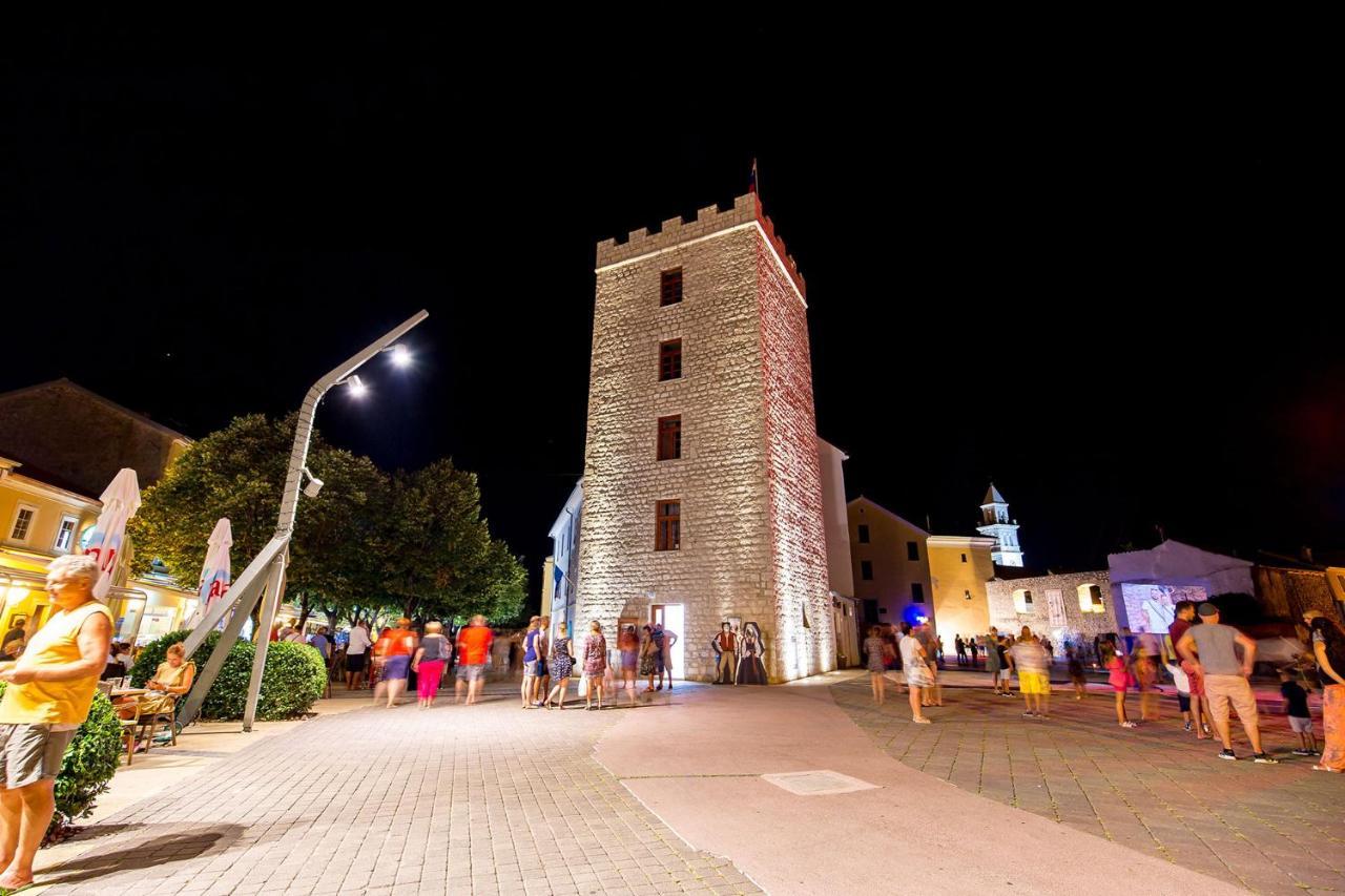 Apartmani Kevric Novi Vinodolski Buitenkant foto