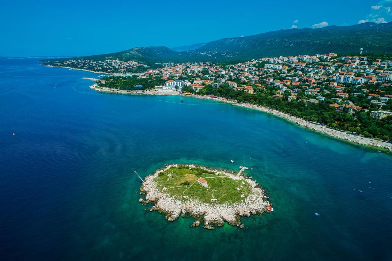 Apartmani Kevric Novi Vinodolski Buitenkant foto