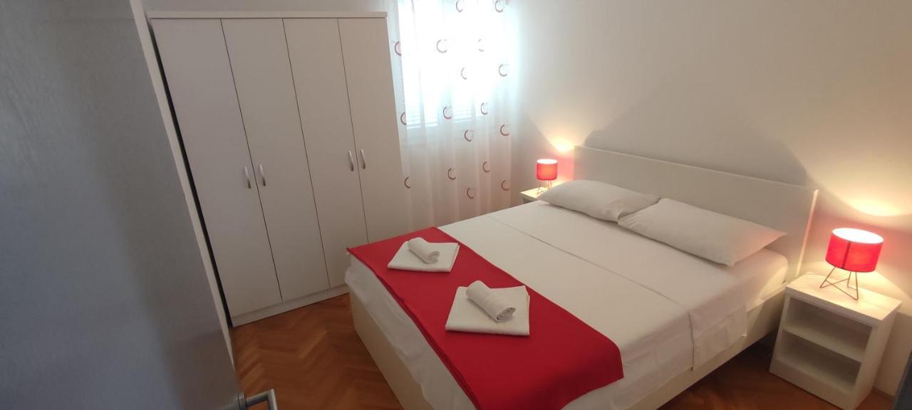 Apartmani Kevric Novi Vinodolski Buitenkant foto